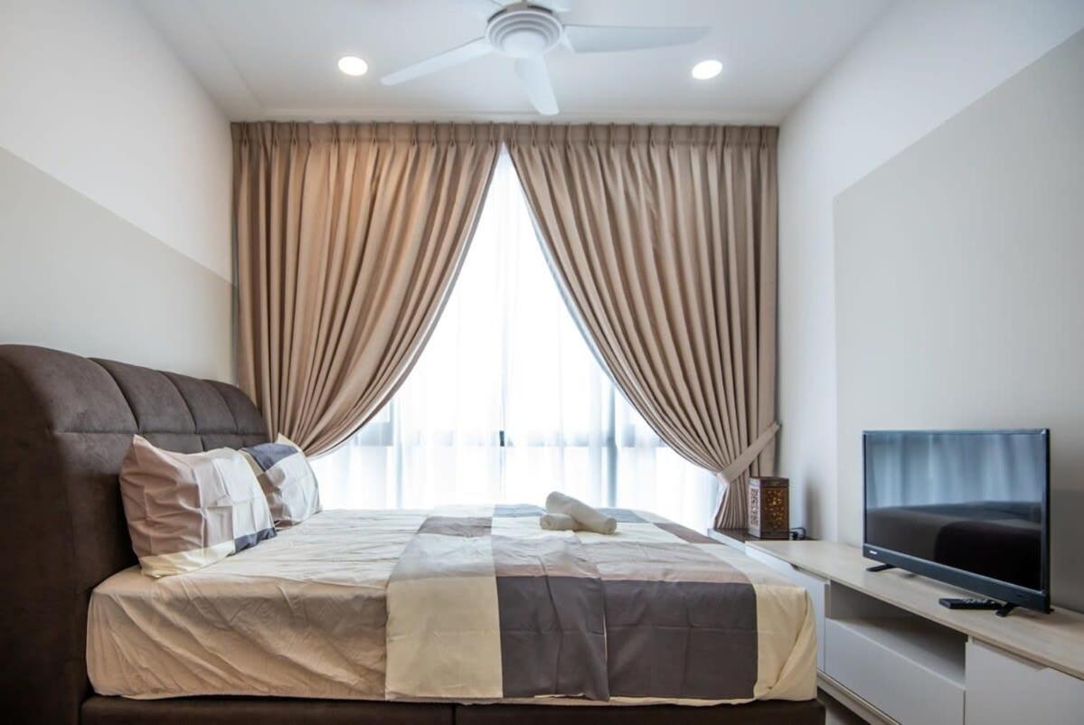 A Comfy 2br Near Ciq, Jb Sentral, Free Parking
